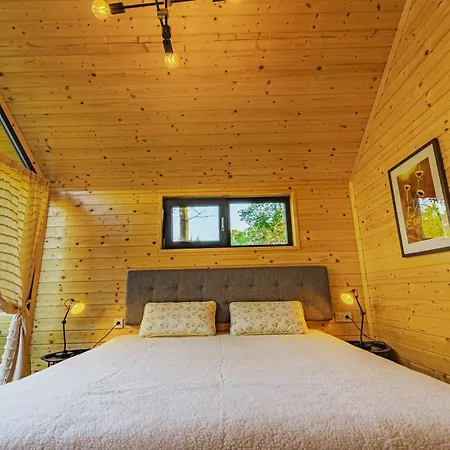 Saint Constantine Mountain Retreat Hotell 2*